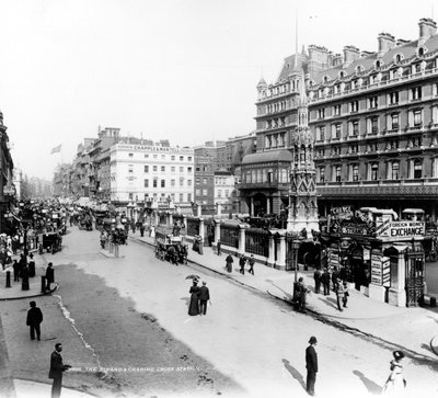 The Strand und Charing Cross Station, London, ca. 1890 von English Photographer